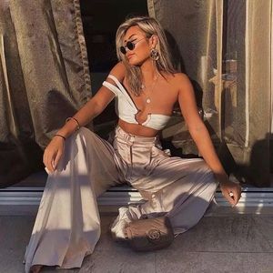 Blogger Fav Strappy Ring Knotted Crop Top M